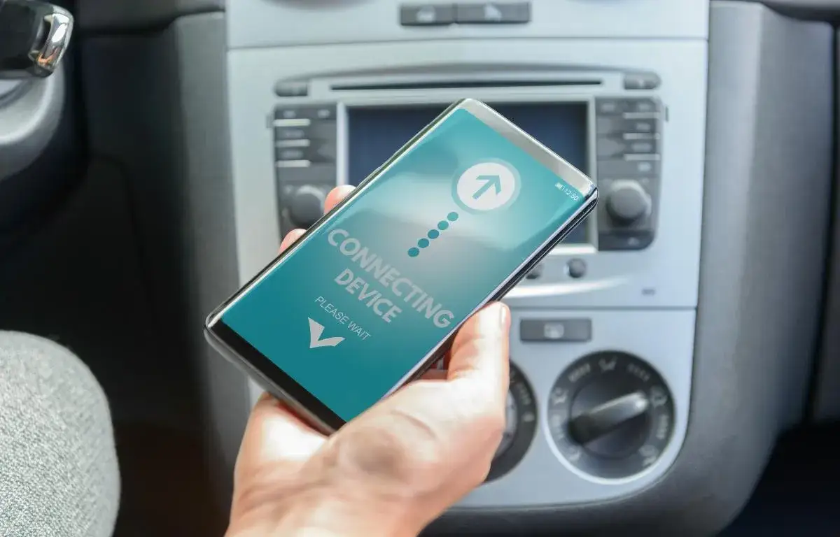 Zdjęcie Jak połączyć Bluetooth z samochodem – proste kroki bez problemów