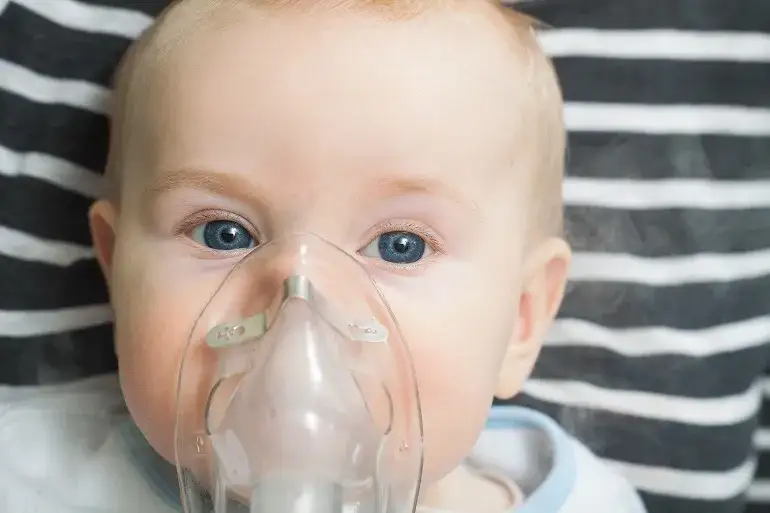 Zdjęcie Jak zrobić inhalacje z soli fizjologicznej niemowlakowi bez stresu