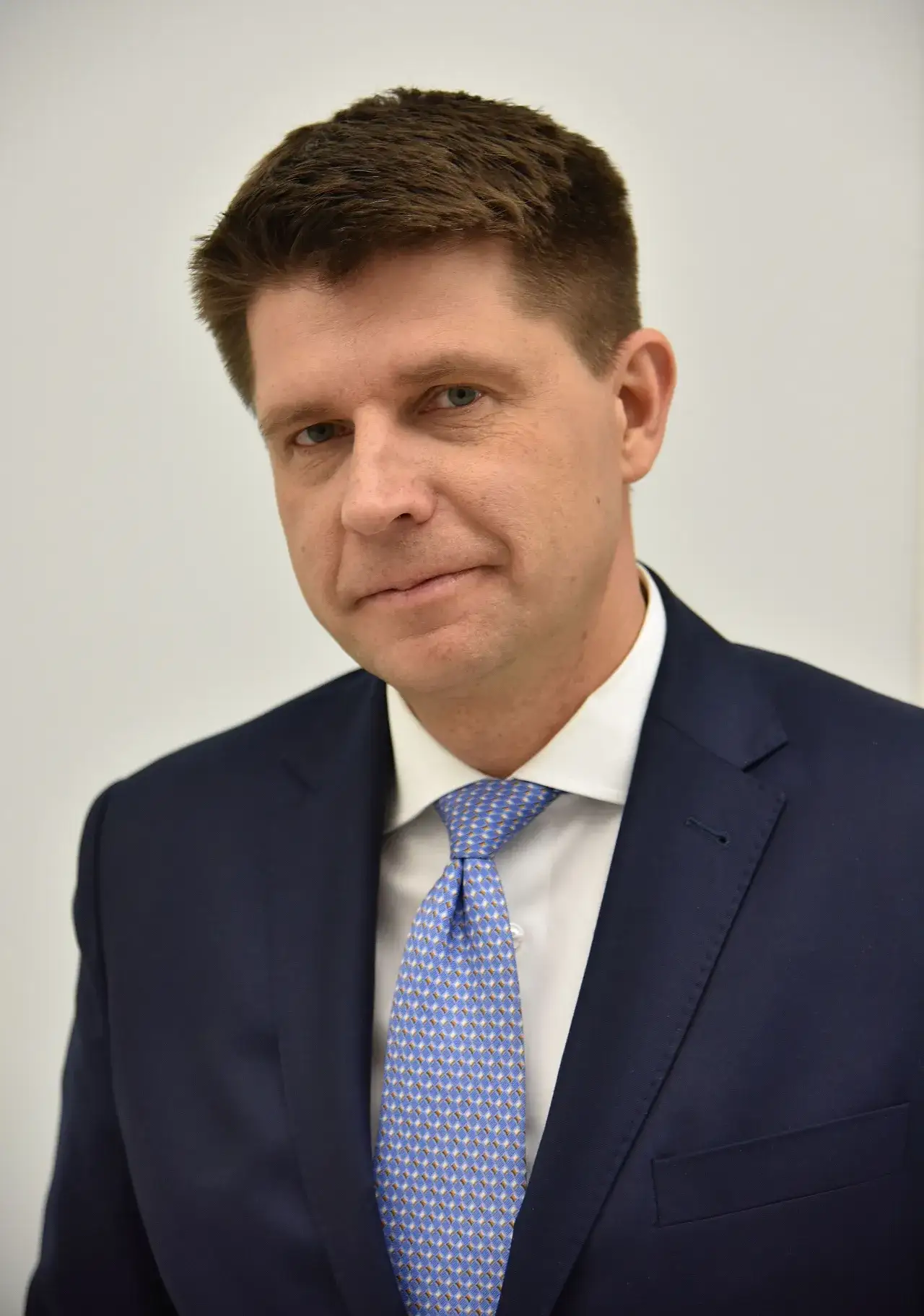 Zdjęcie Ryszard Petru - kim jest i dlaczego ma znaczenie w polityce?