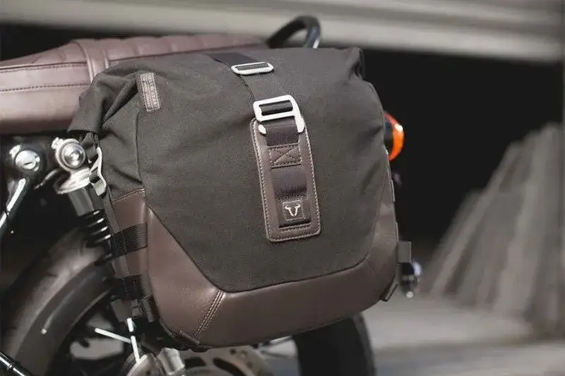 Zdjęcie Jak zamontować sakwy motocyklowe - uniknij błędów i ciesz się jazdą