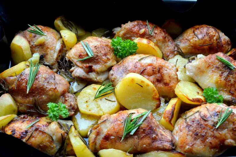 Zdjęcie Co zrobić z mięsa z uda kurczaka? Smaczne przepisy, które zaskoczą