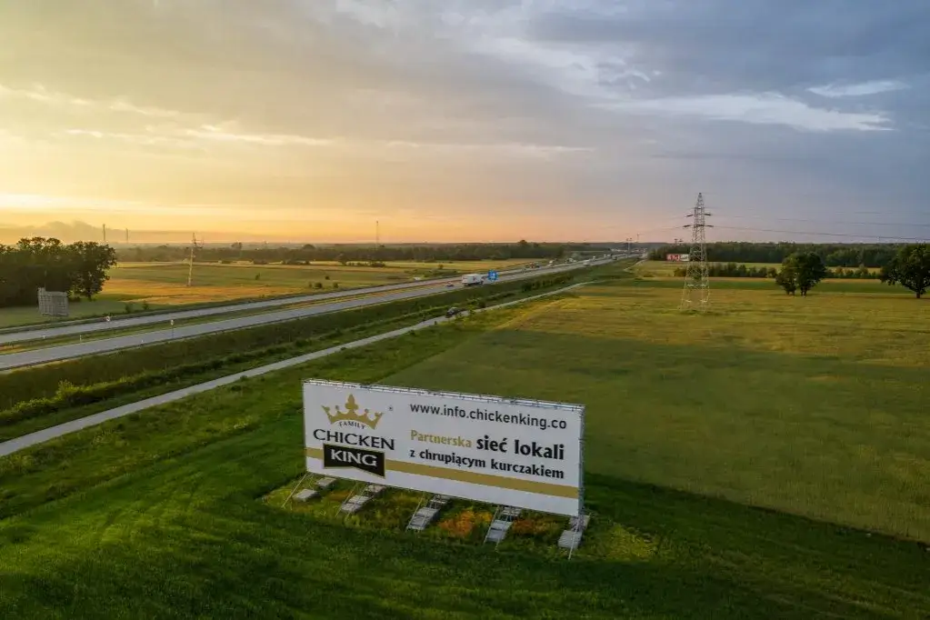 Zdjęcie Ile kosztuje wynajem billboardu? Zaskakujące ceny i ukryte koszty