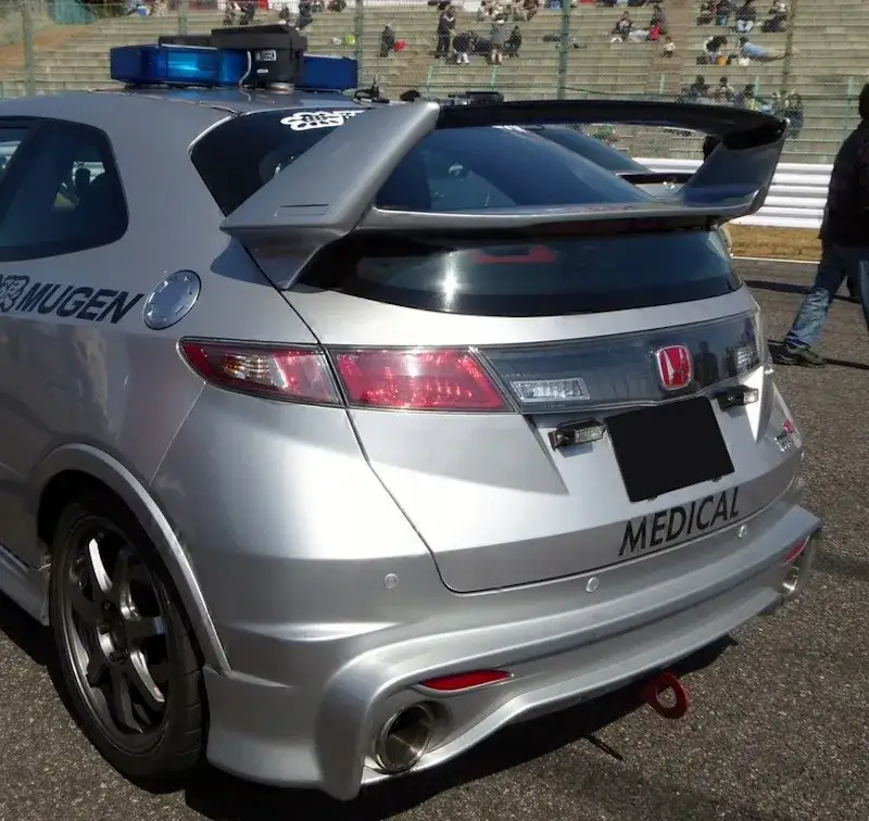 Zdjęcie Spoiler Mugen Civic VIII - idealne dopasowanie i łatwy montaż