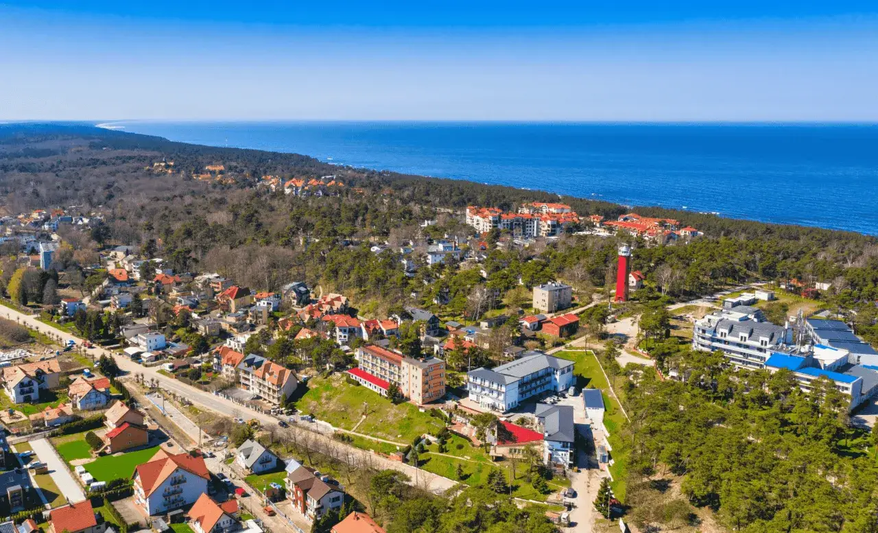 Zdjęcie Krynica Morska - co można zwiedzić? Odkryj ukryte skarby regionu
