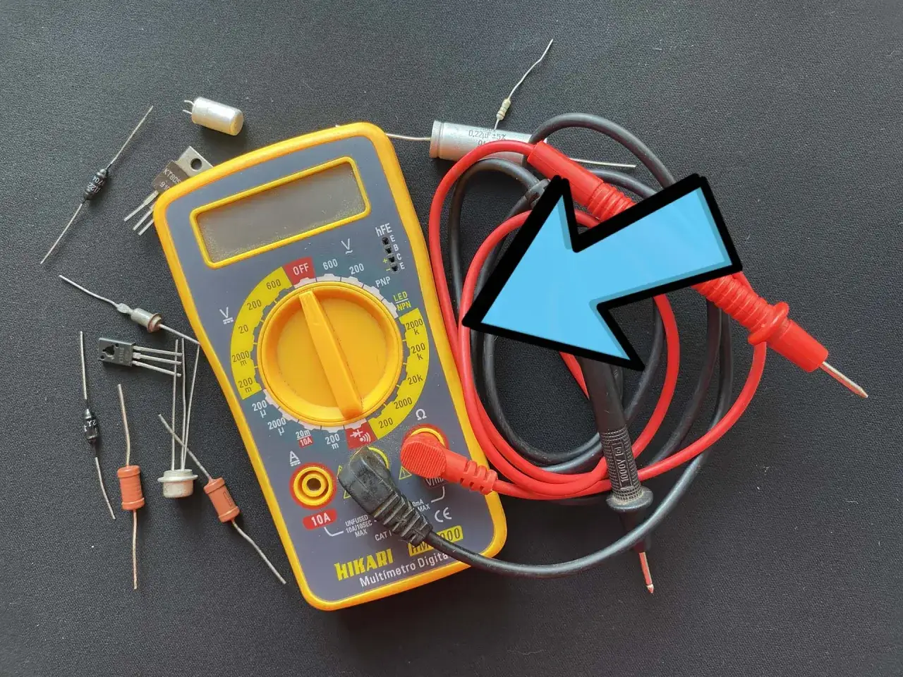 Zdjęcie Multimetr jak podłączyć kable – uniknij najczęstszych błędów w pomiarach