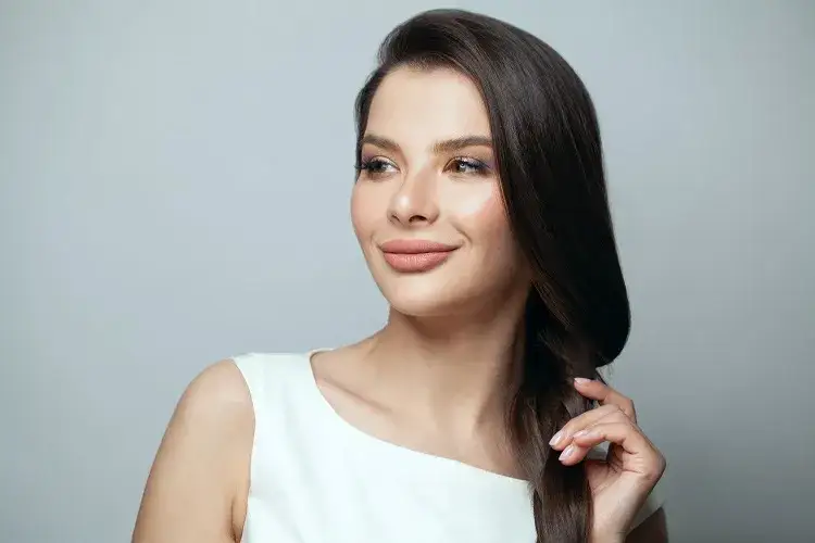 Zdjęcie Jak przyciemnić włosy bez farbowania - naturalne metody i porady na zdrowe włosy