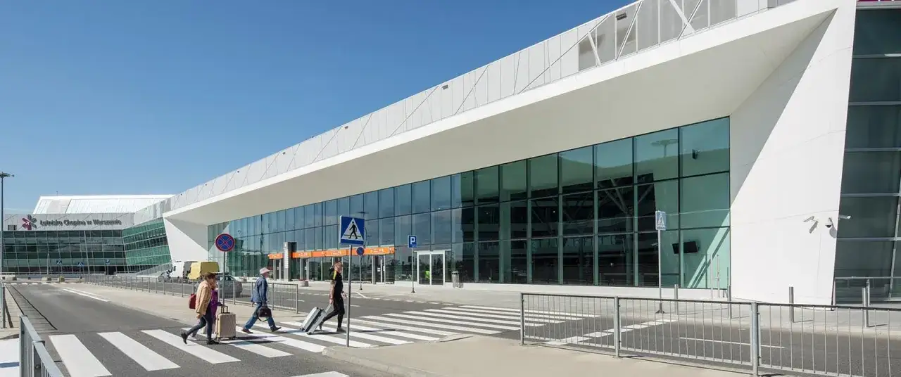 Zdjęcie Czy lotnisko Chopina jest zamknięte? Sprawdź aktualny status teraz