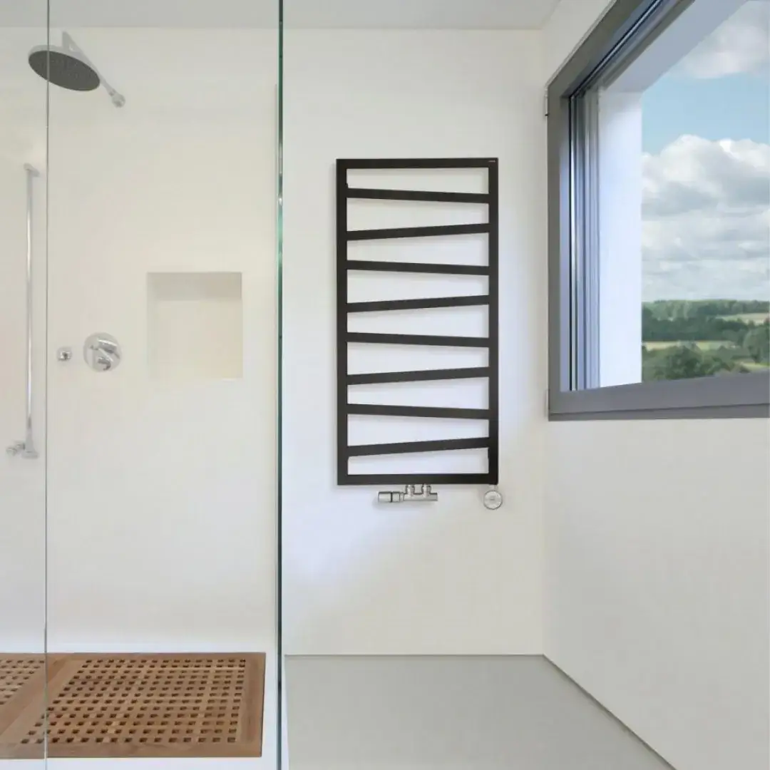 Zdjęcie Jak dobrać grzejnik do łazienki, aby uniknąć zimna i wilgoci