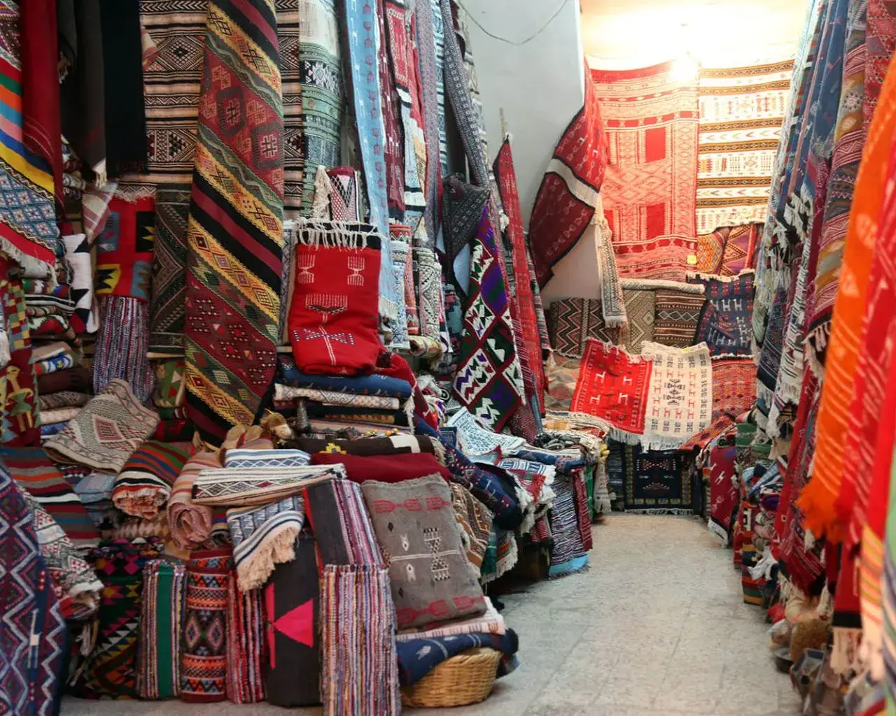 Zdjęcie Co warto przywieźć z Tunezji? Najlepsze pamiątki, które zaskoczą