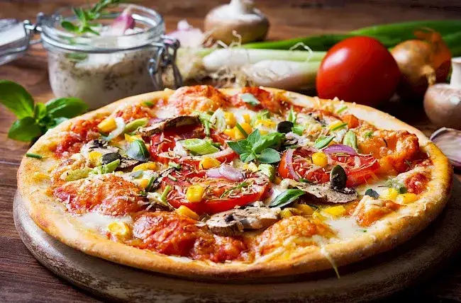 Zdjęcie Ile kalorii ma pizza? Sprawdź kaloryczność różnych rodzajów pizzy