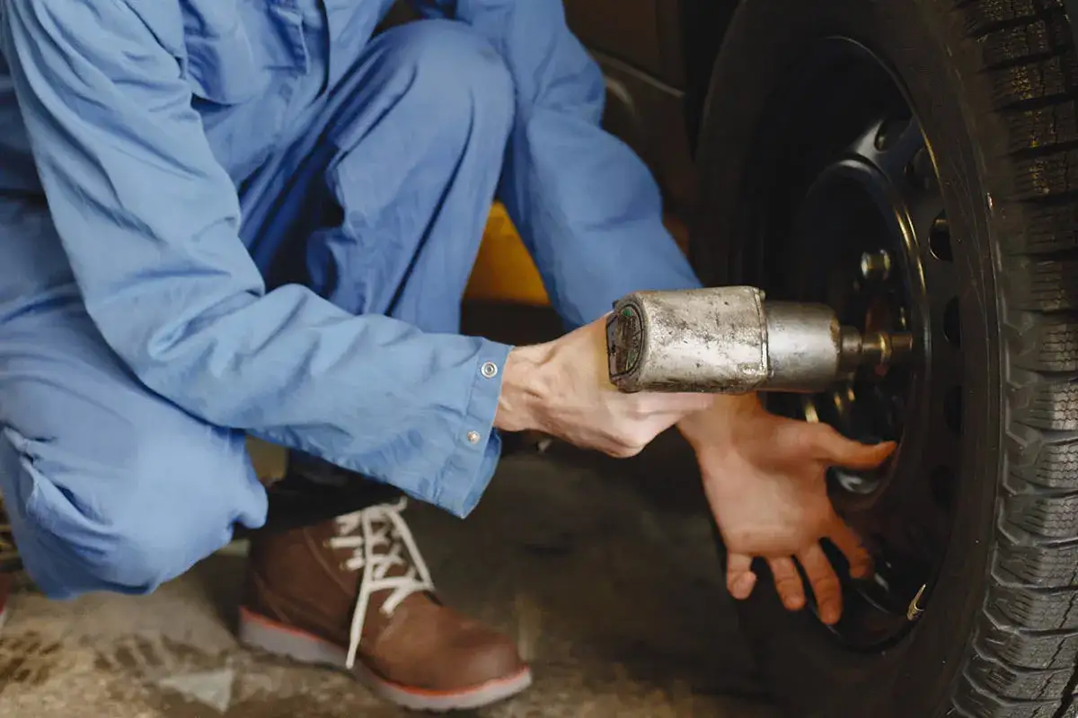 Zdjęcie Ile kosztuje przełożenie opon? Ceny, które mogą Cię zaskoczyć