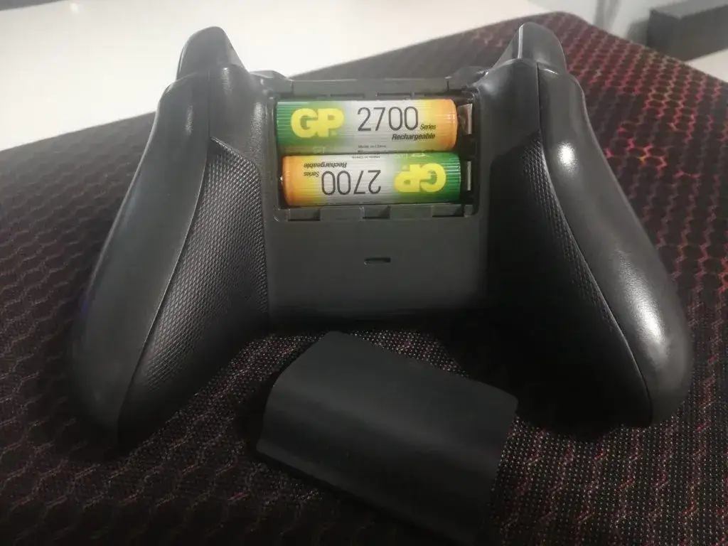 Zdjęcie Jakie baterie do pada Xbox – wybierz najlepsze i oszczędzaj na grze