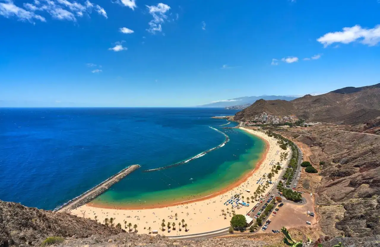 Zdjęcie La Isla Beach Club Playa de Las Teresitas: Experiencia única y deliciosa