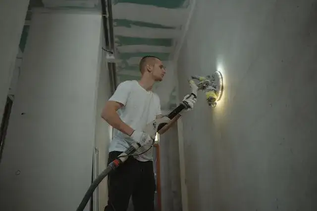 Zdjęcie Ile za metr gładzi z malowaniem? Sprawdź, co wpływa na ceny