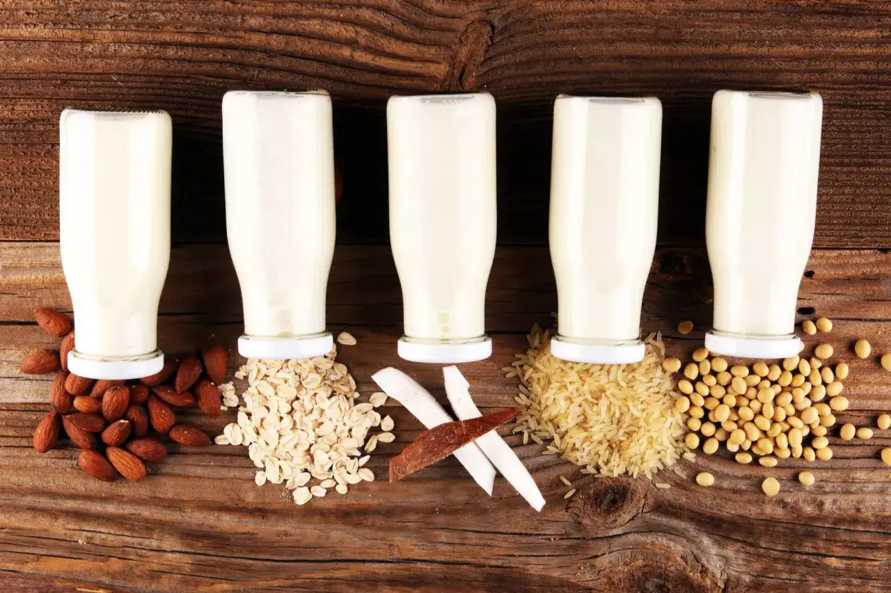 Zdjęcie Jakie mleko roślinne jest najzdrowsze? Odkryj najlepsze opcje dla zdrowia