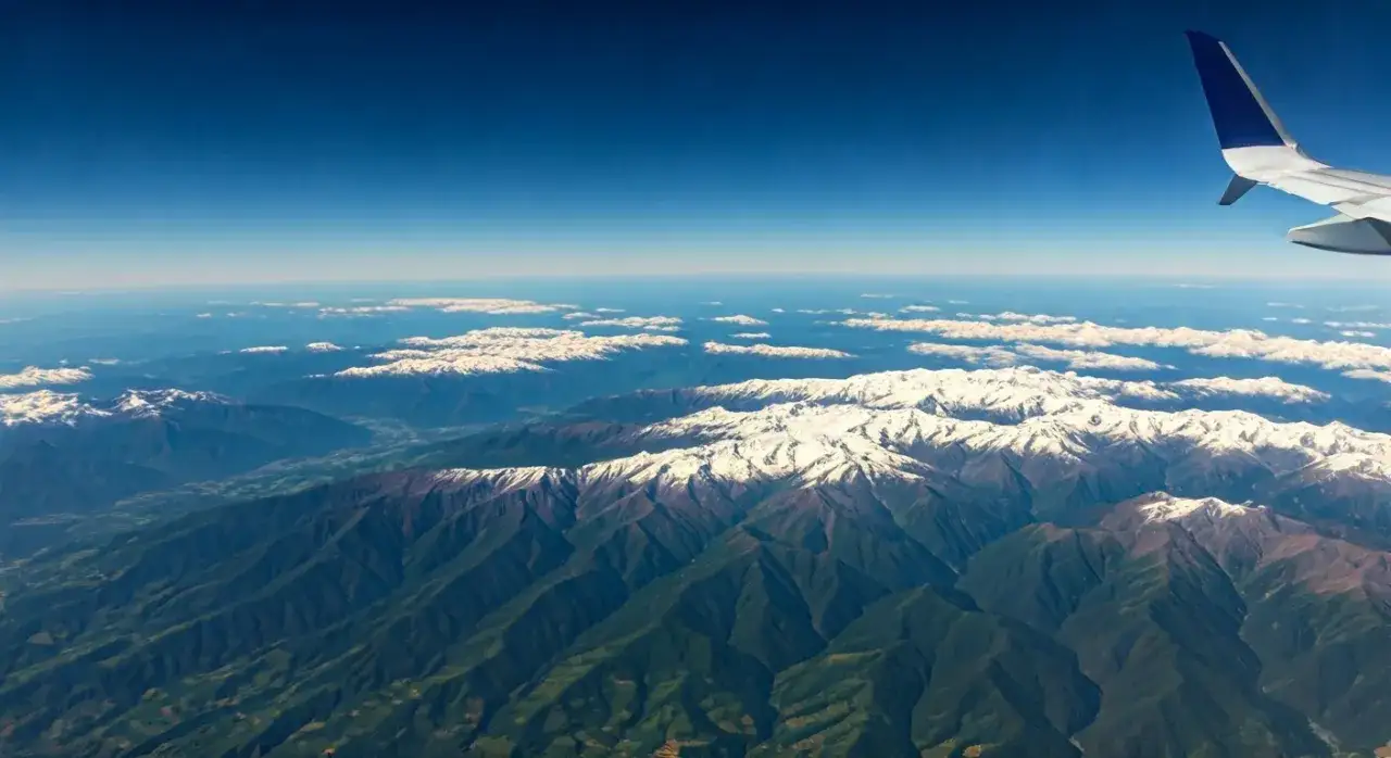 Zdjęcie Ile trwa lot do Gruzji? Sprawdź czas przelotu z Polski i więcej