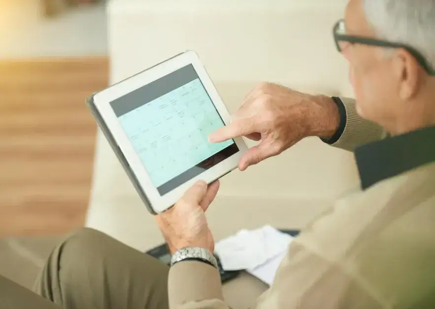 Zdjęcie Umowa zlecenie czy wlicza się do emerytury? Sprawdź, co musisz wiedzieć