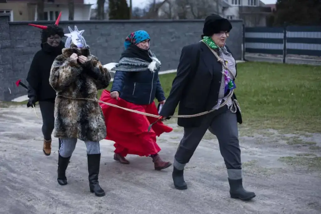 Zdjęcie Baba ze wsi: symbol tradycji czy ikona niezależności?