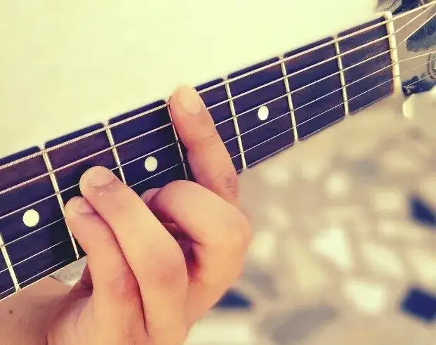 Zdjęcie Jakie struny do gitary elektrycznej? Wybierz najlepsze dla siebie