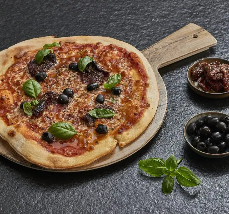 Zdjęcie Pizza Rossa - Co to jest? Odkryj sekrety włoskiej pizzy