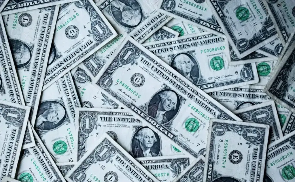 Zdjęcie Czy dolar pójdzie do góry? Oto prognozy i ich wpływ na inwestycje