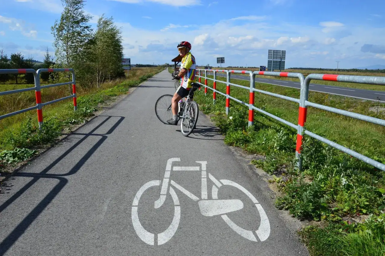 Zdjęcie Najlepsze trasy rowerowe w Olsztynie: planuj bezpieczną i przyjemną przejażdżkę