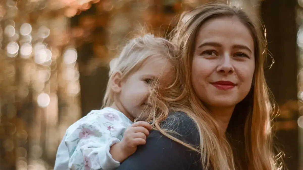 Zdjęcie Kim jest mama? Znaczenie i rola matki w kulturze polskiej