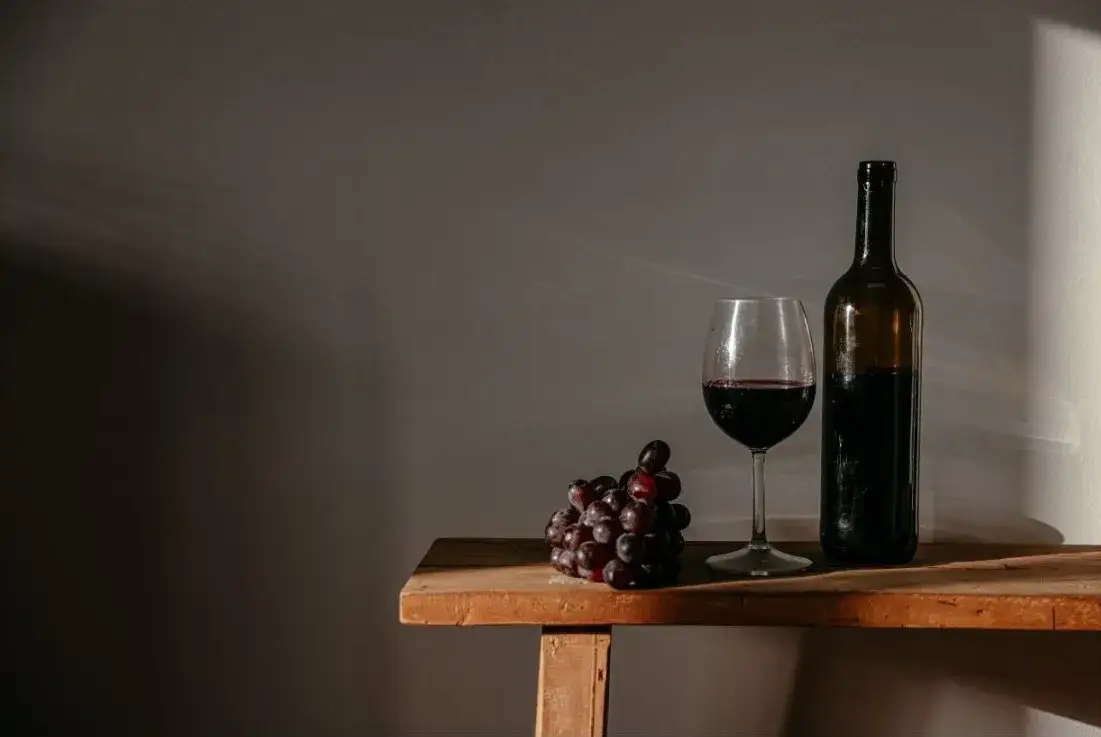 Zdjęcie Czy wino ma termin ważności? Dowiedz się, jak uniknąć niespodzianek