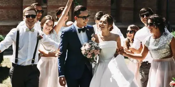 Zdjęcie Jak zaprasza się delegację na wesele, aby uniknąć faux pas?