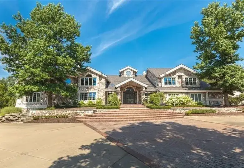 Zdjęcie Gdzie mieszka Eminem? Zaskakujące fakty o jego domu w Michigan