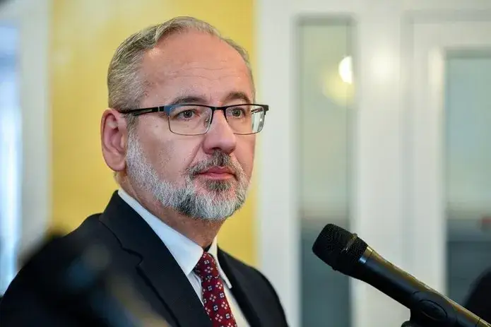 Zdjęcie Czy Niedzielski ma żonę? Poznaj szczegóły o jego małżeństwie