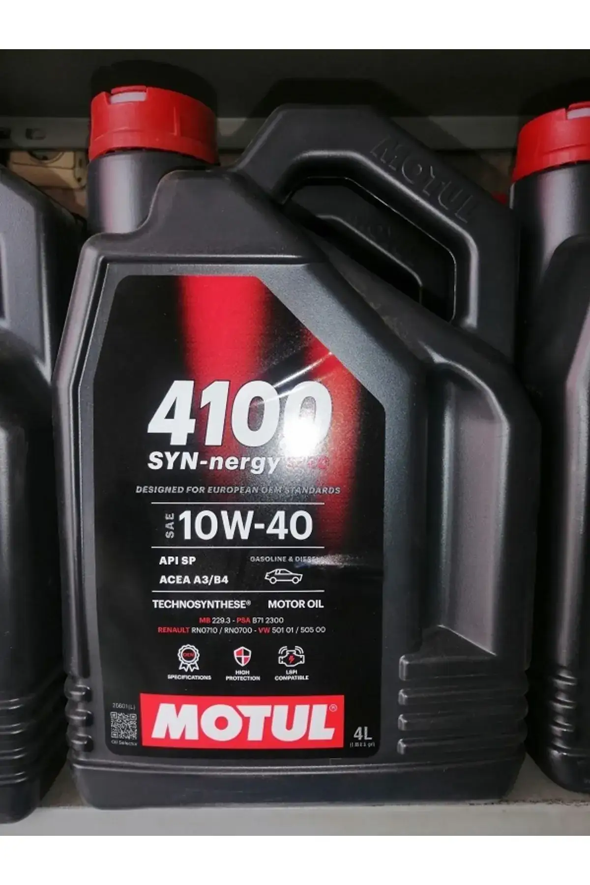 Zdjęcie Motul 4100 - wybierz najlepszy olej silnikowy dla swojego auta