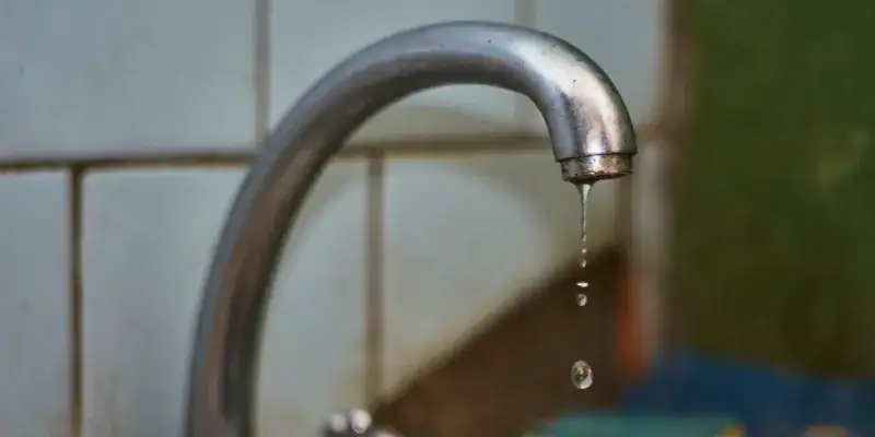 Zdjęcie Jak wymienić uszczelkę w kranie i uniknąć przecieków w przyszłości