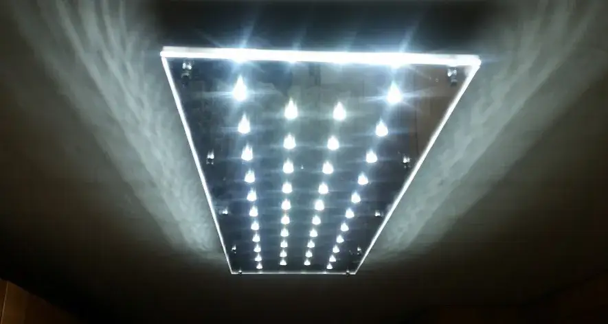 Zdjęcie Jak zrobić oświetlenie LEDowe do akwarium - proste kroki i porady