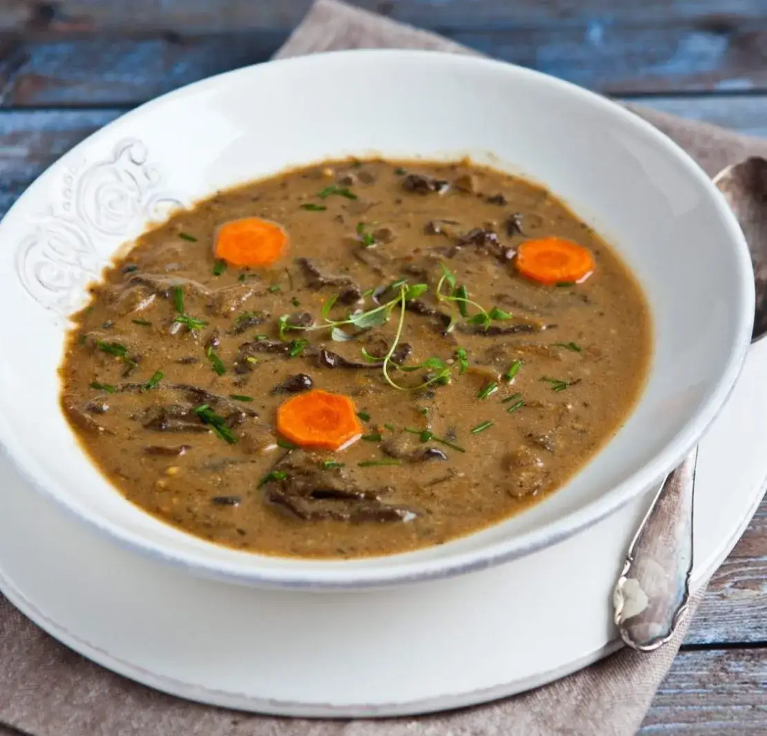 Zdjęcie Jak zrobić idealną zupę grzybową? Sprawdzony przepis krok po kroku