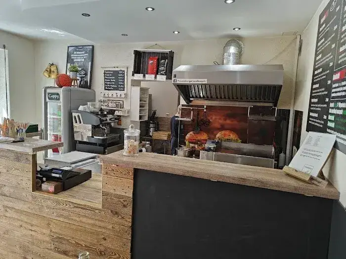 Zdjęcie Gdzie zjeść w Wałbrzychu? Odkryj najlepsze miejsca na smaczne jedzenie