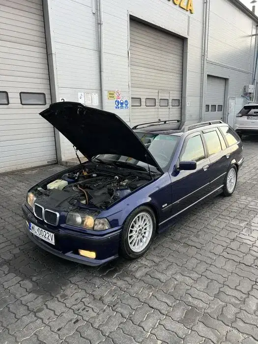 Zdjęcie Dyferencjał E36: Kluczowe informacje o 325i M50B25 i jego specyfikacji