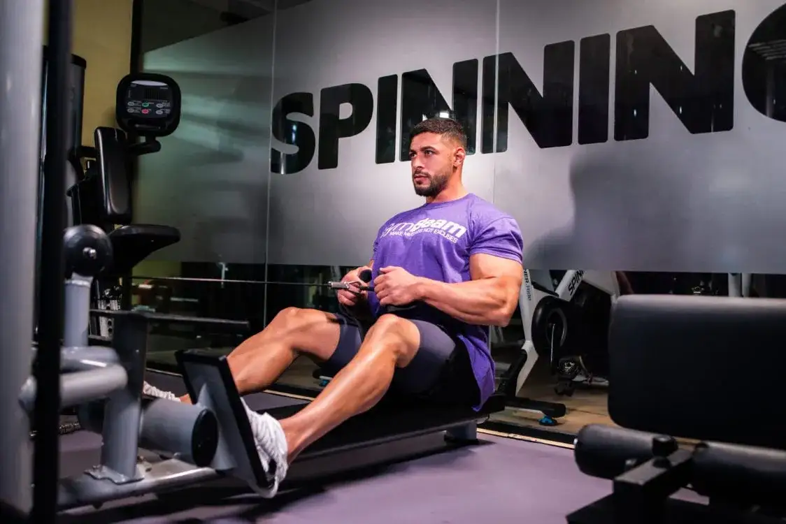 Zdjęcie Jak ćwiczyć na siłowni bez trenera i uniknąć typowych błędów