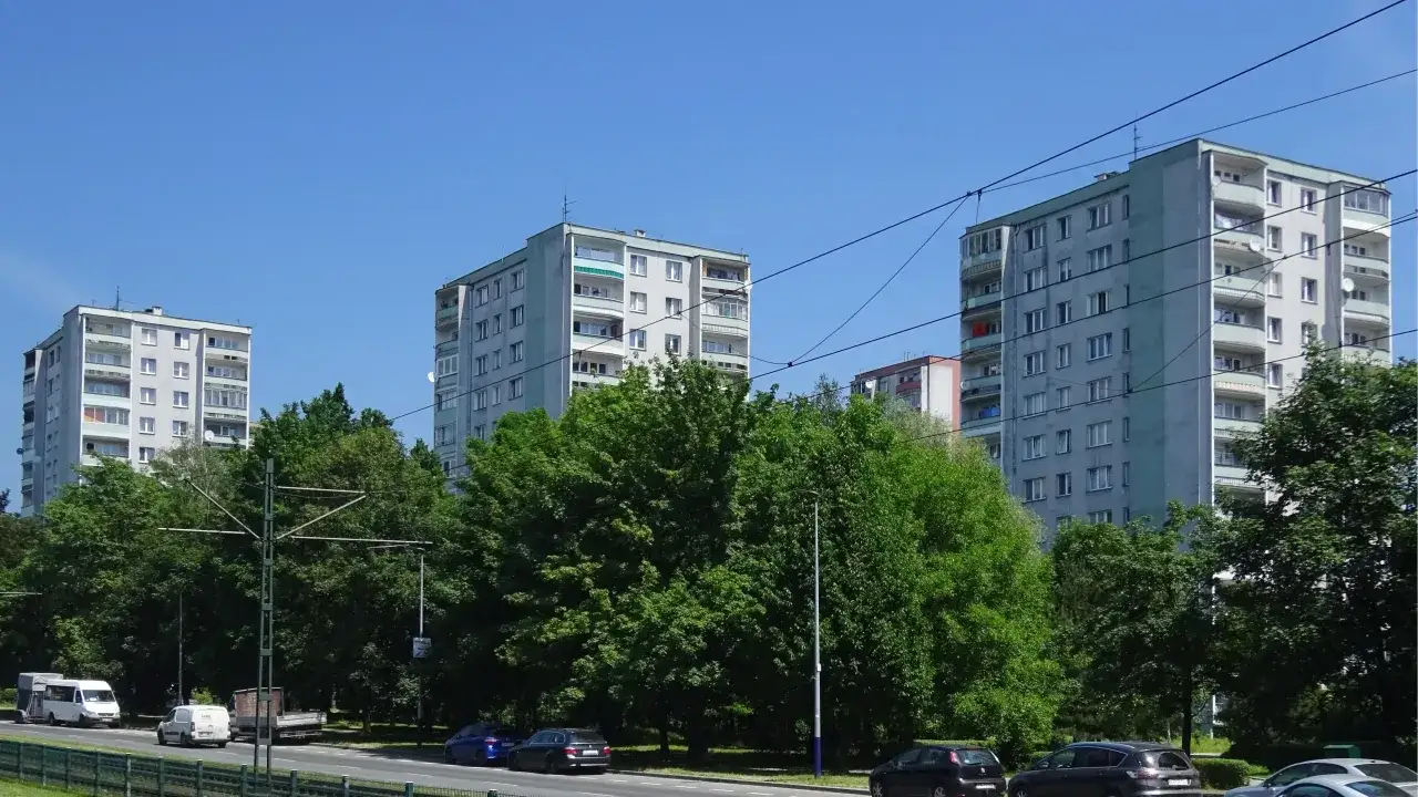 Zdjęcie Jak dojechać na Osiedle Tysiąclecia Kraków? Sprawdź trasy i parkingi