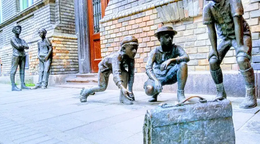 Zdjęcie Ferenc Molnar - poznaj fascynującą historię autora Chłopców z Placu Broni