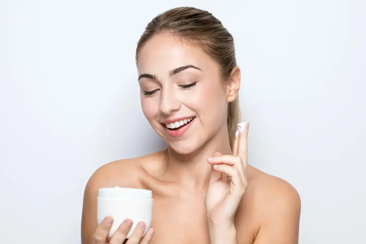 Zdjęcie Czy krem NIVEA jest dobry na oparzenia? Sprawdź skuteczność i opinie