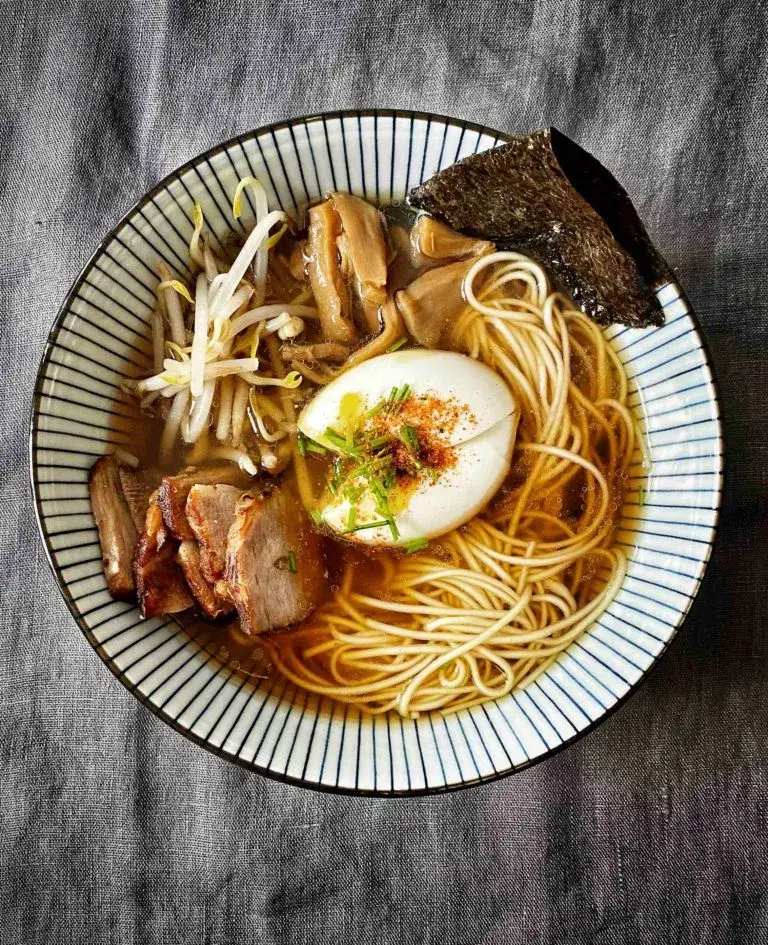 Zdjęcie Jak zrobić makaron ramen w domu – prosty przepis i porady dla początkujących