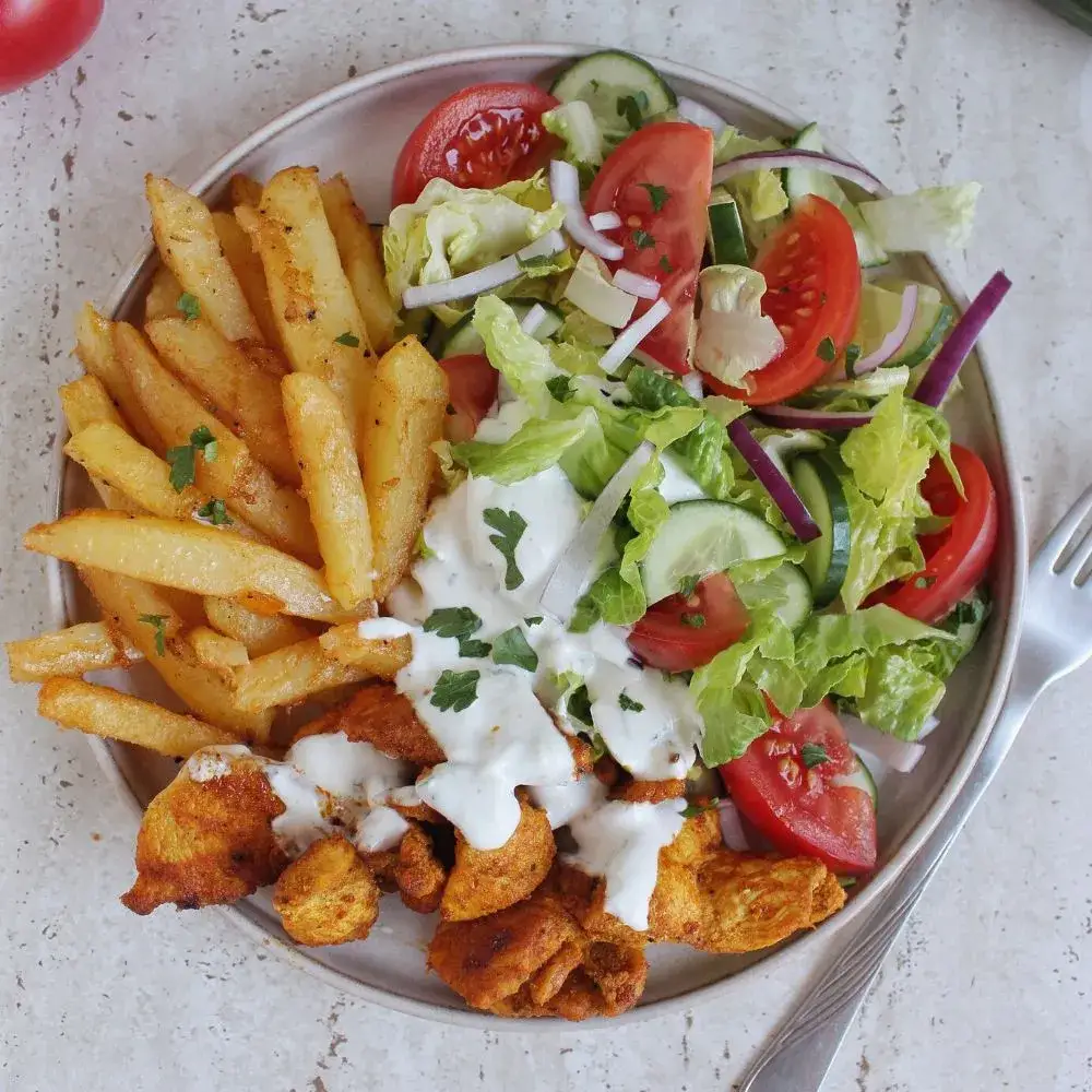 Zdjęcie Czym jest shoarma z kurczaka? Odkryj smak i przepisy na danie