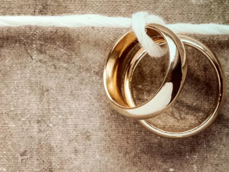 Zdjęcie Czy wróżba z obrączki kłamie? Prawda czy tylko zabawa?