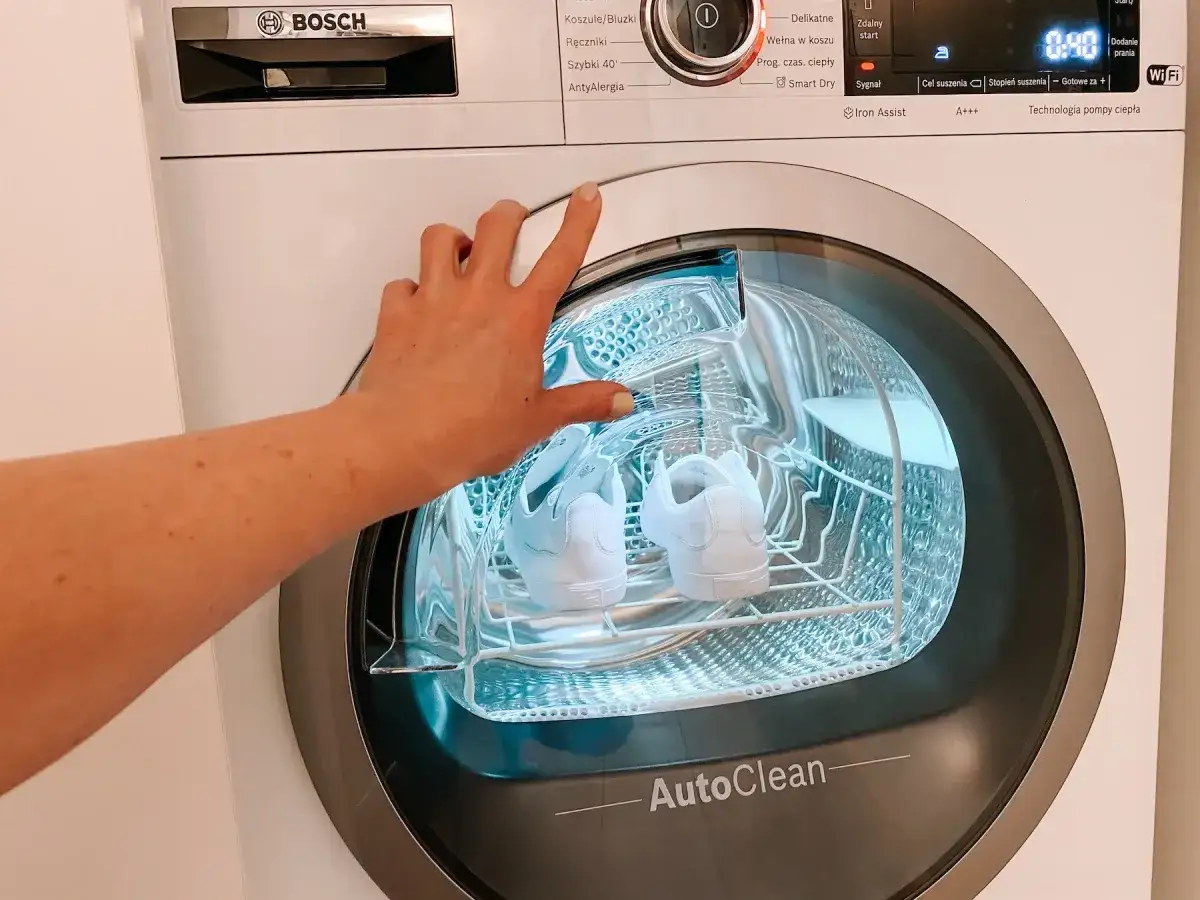 Zdjęcie Jak skutecznie suszyć buty w suszarce Bosch - wybierz najlepszy program