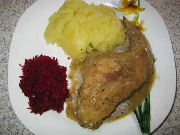 Zdjęcie Jak zrobić pyszny sos z królika – prosty przepis i sprawdzone wskazówki