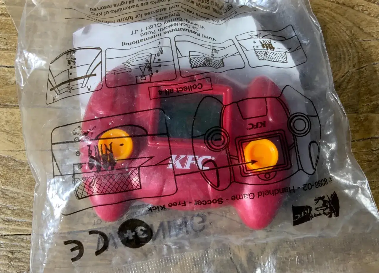 Zdjęcie Zabawki w KFC: Co warto wiedzieć o zestawach dla dzieci?