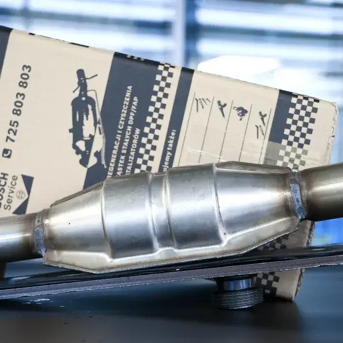 Zdjęcie Czy diesle mają katalizatory? Odkryj ich kluczową rolę w emisji spalin