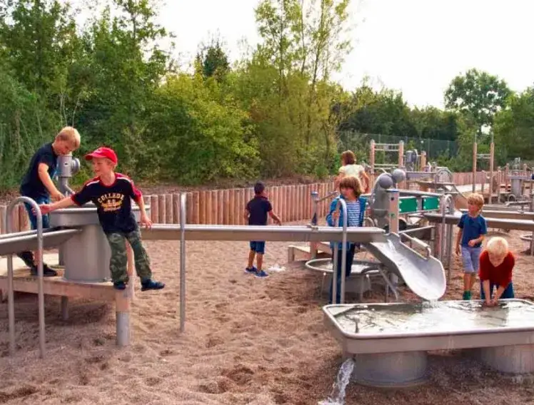 Zdjęcie Jak napisać petycję o plac zabaw, aby skutecznie zmienić otoczenie