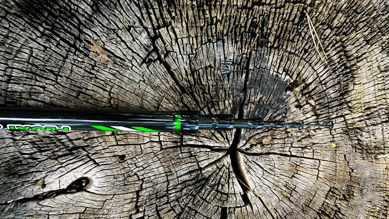 Zdjęcie Z czego składa się wędka? Odkryj kluczowe elementy i materiały